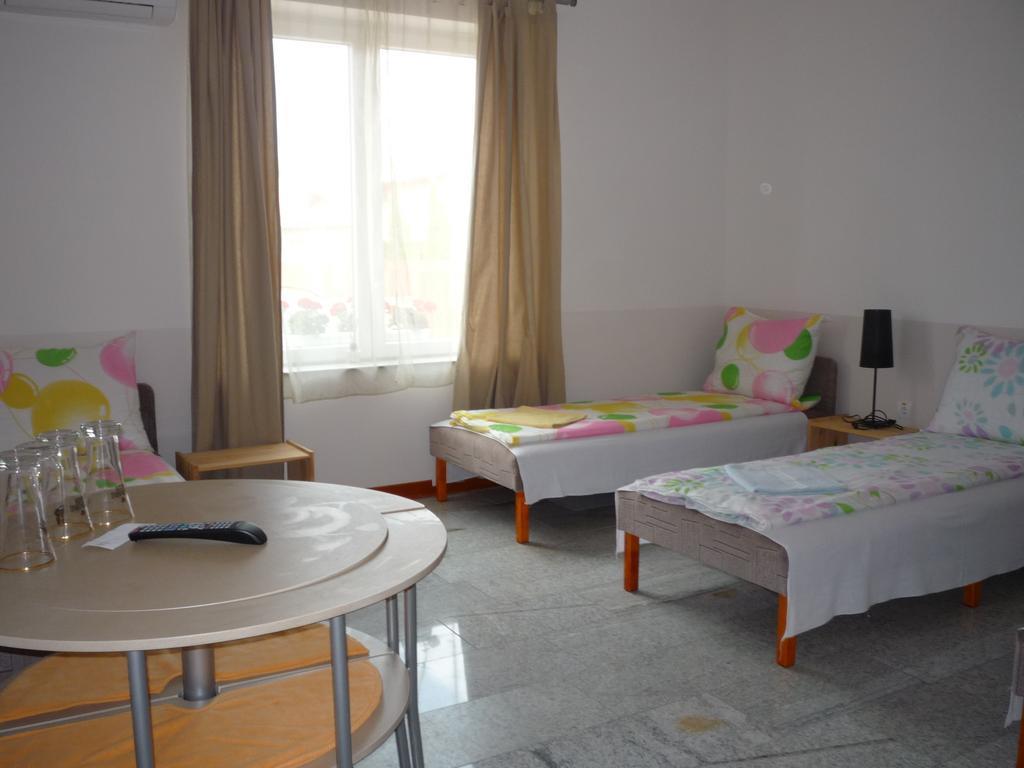 Hotel Morafeszek Vendeghaz Mórahalom Zewnętrze zdjęcie